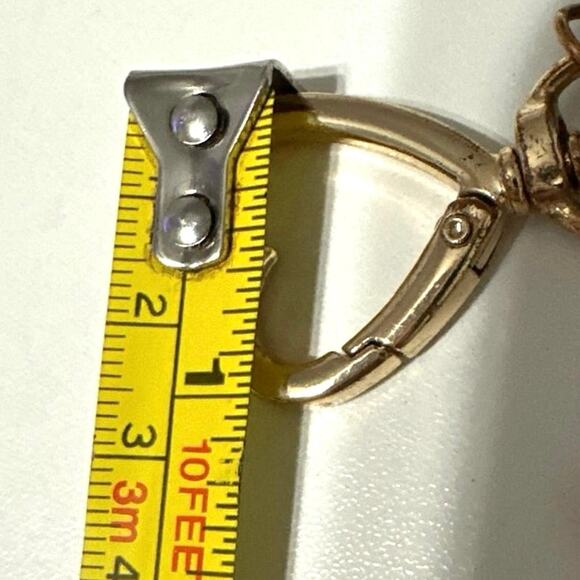 Bag/Purse charm heart shaped clasps w/strand of pearls with flowers charm.  NWT - Picture 5 of 5